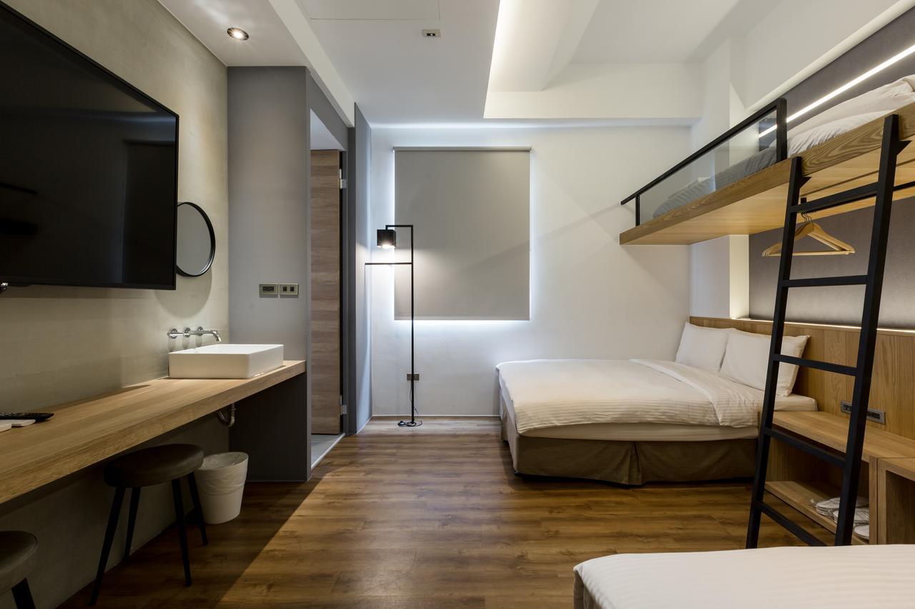 Green Hotel Манонг Екстериор снимка