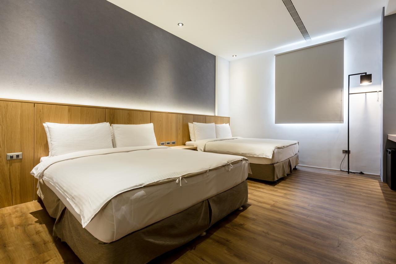 Green Hotel Манонг Екстериор снимка