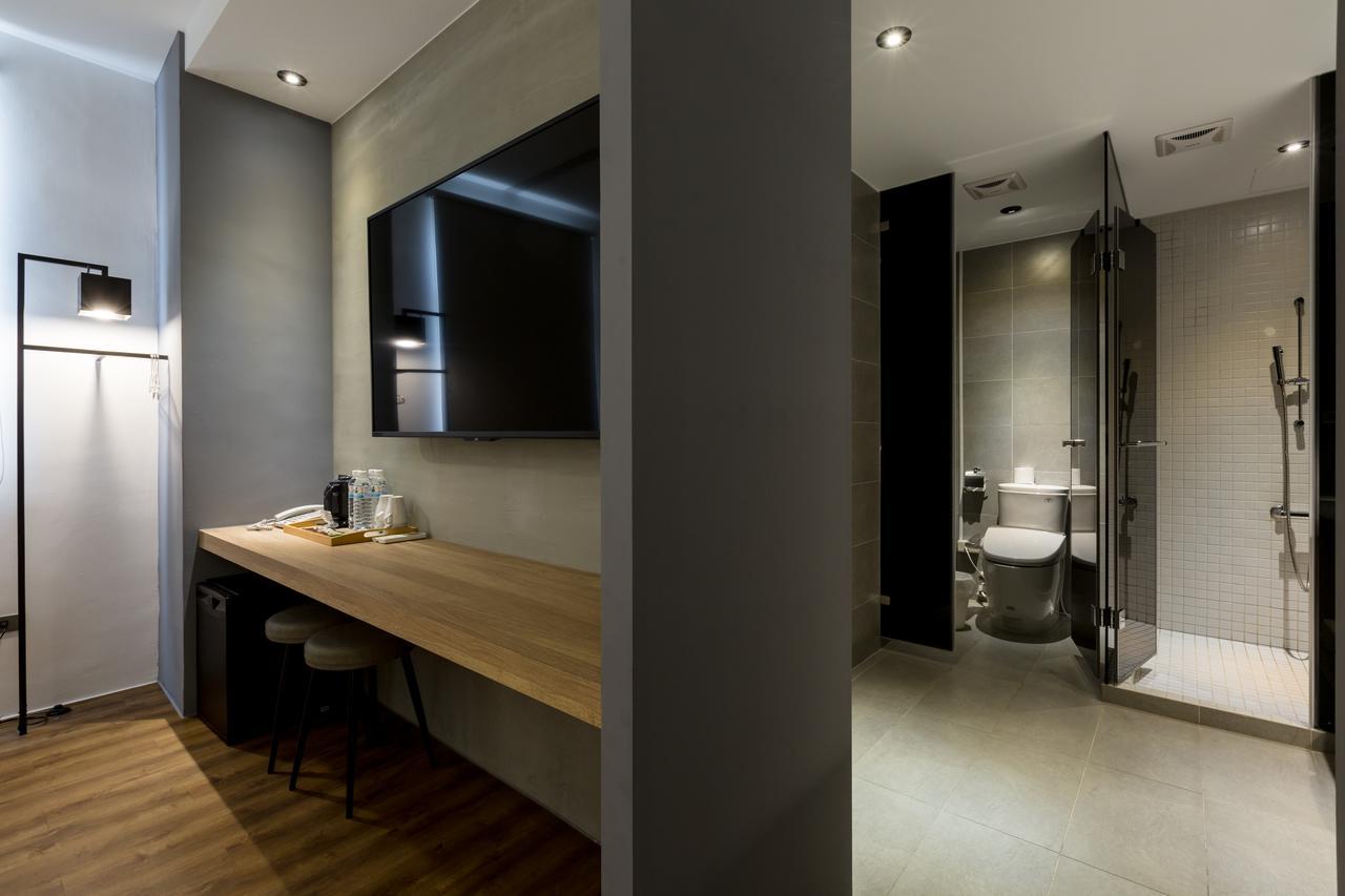 Green Hotel Манонг Екстериор снимка