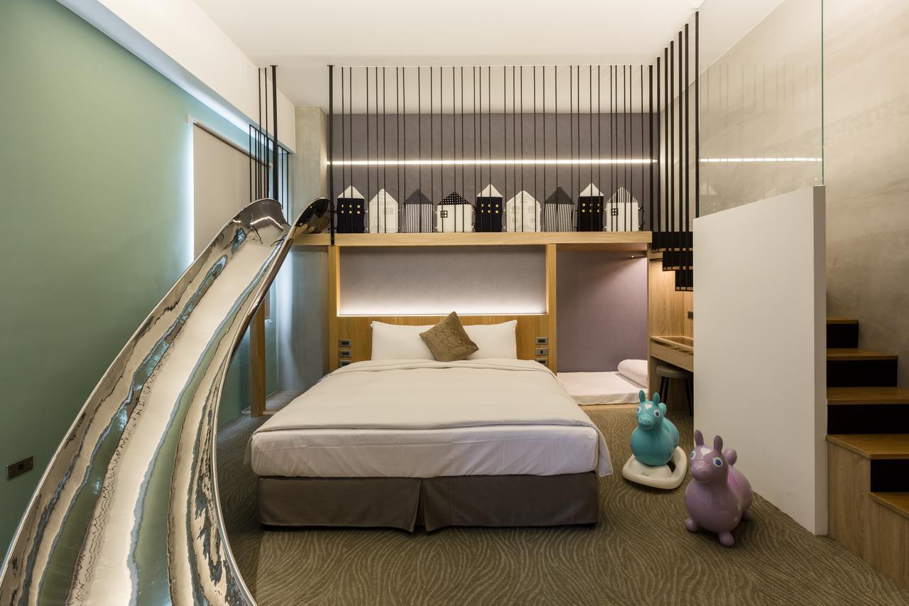 Green Hotel Манонг Екстериор снимка