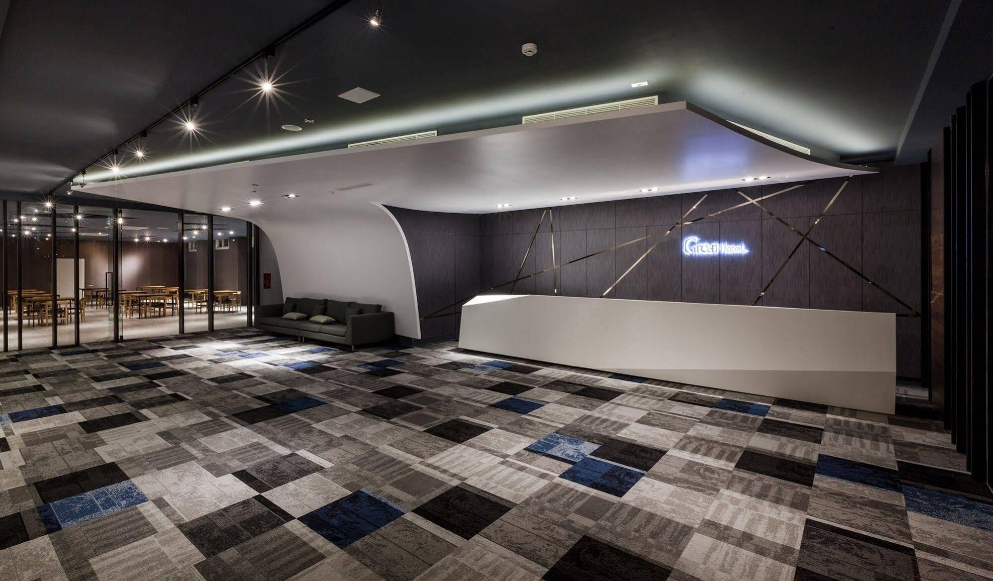 Green Hotel Манонг Екстериор снимка